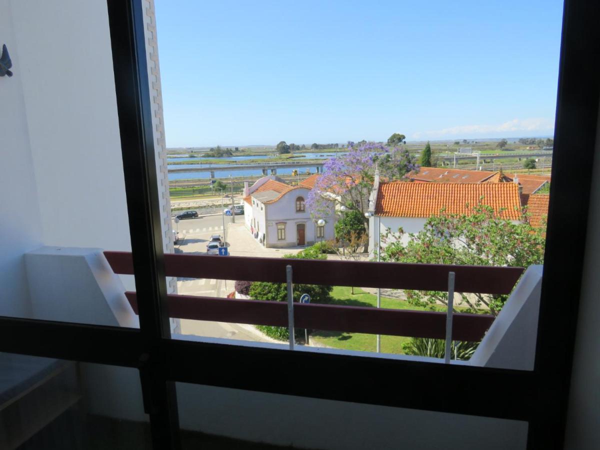 Отель Aveiro House Экстерьер фото
