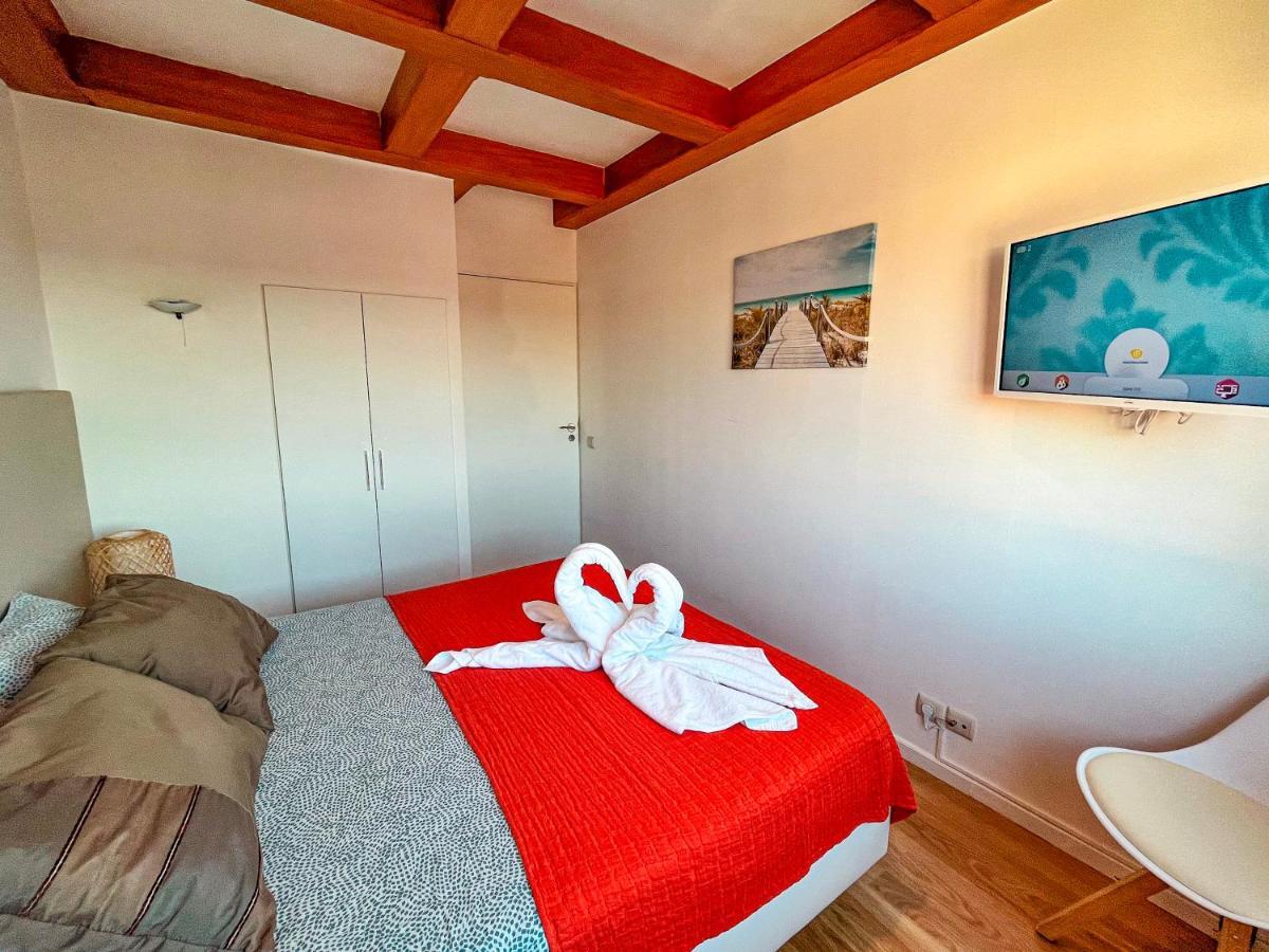Отель Aveiro House Экстерьер фото