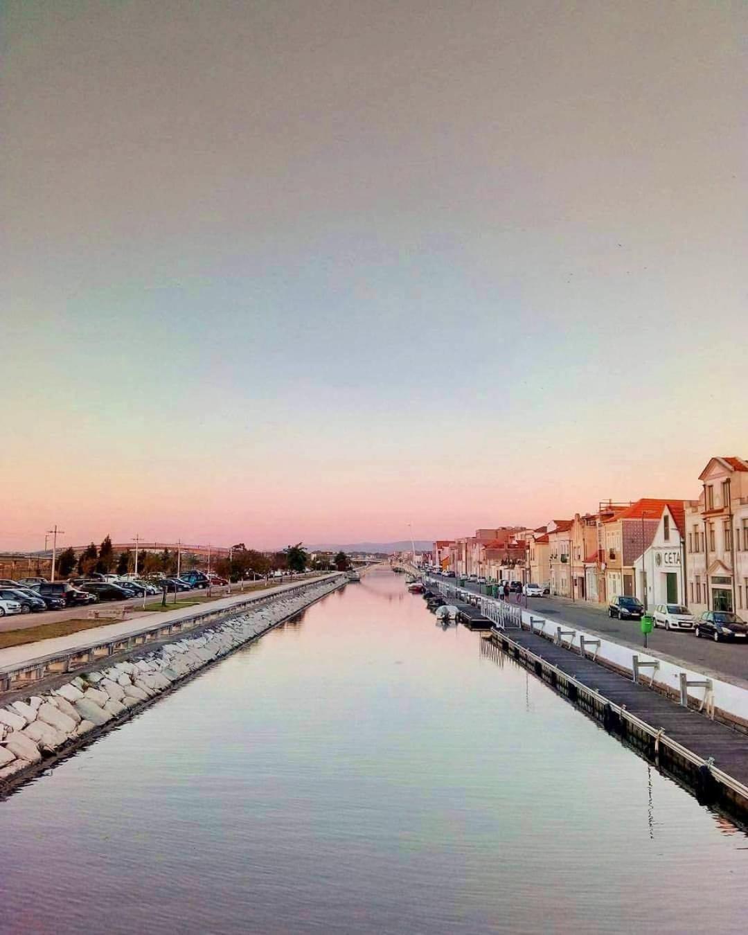 Отель Aveiro House Экстерьер фото